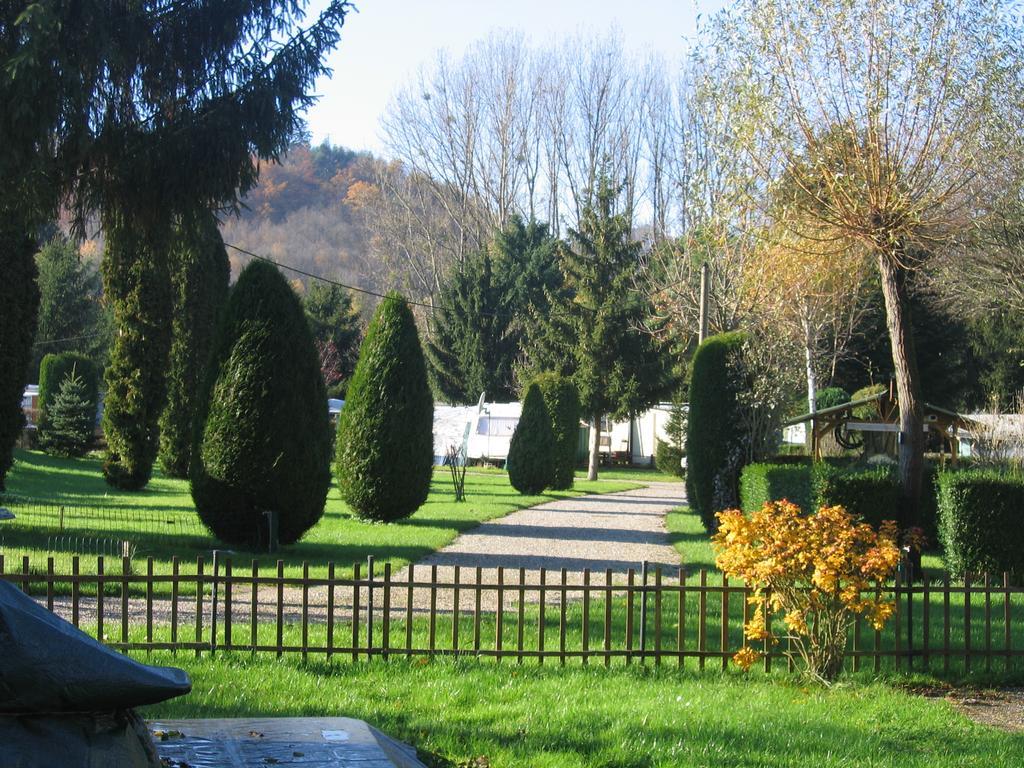 Camping Au Pays De Hanau Hotel Dossenheim-sur-Zinsel Exterior foto