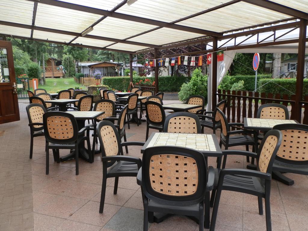 Camping Au Pays De Hanau Hotel Dossenheim-sur-Zinsel Exterior foto